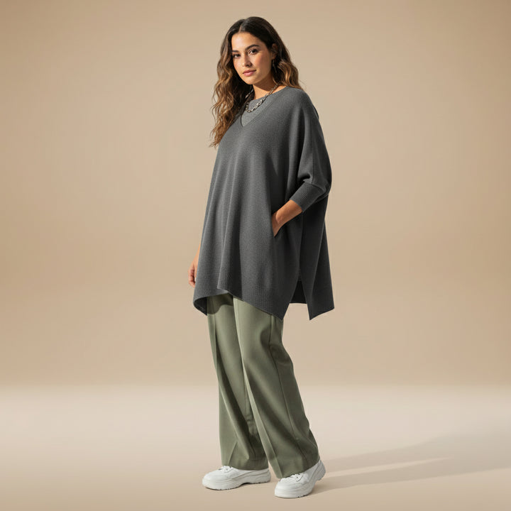 ERICA | Solid-color poncho with a V-neck and loose fit