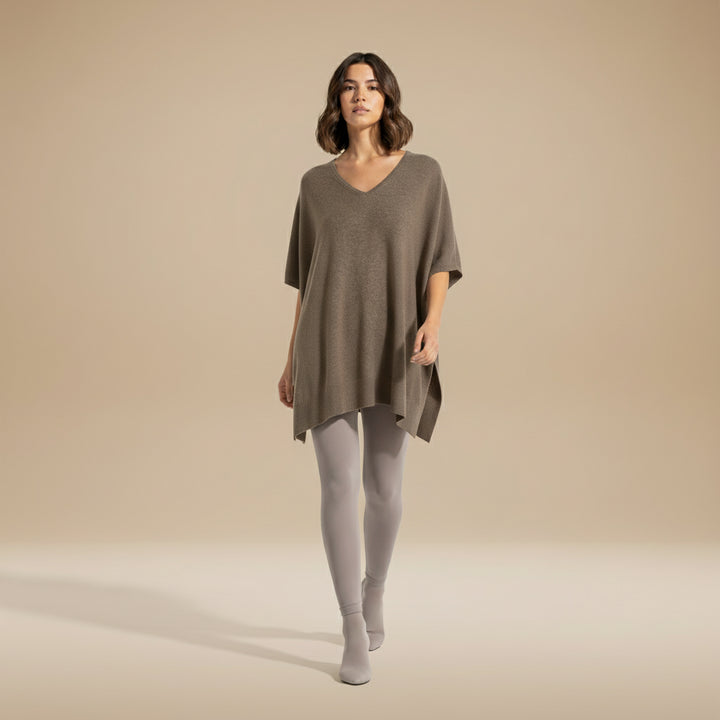 ERICA | Solid-color poncho with a V-neck and loose fit
